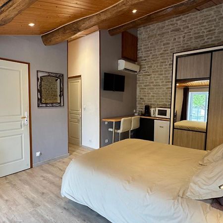 Chambres D'Hotes Les Rozieres Le Bourdet Eksteriør billede